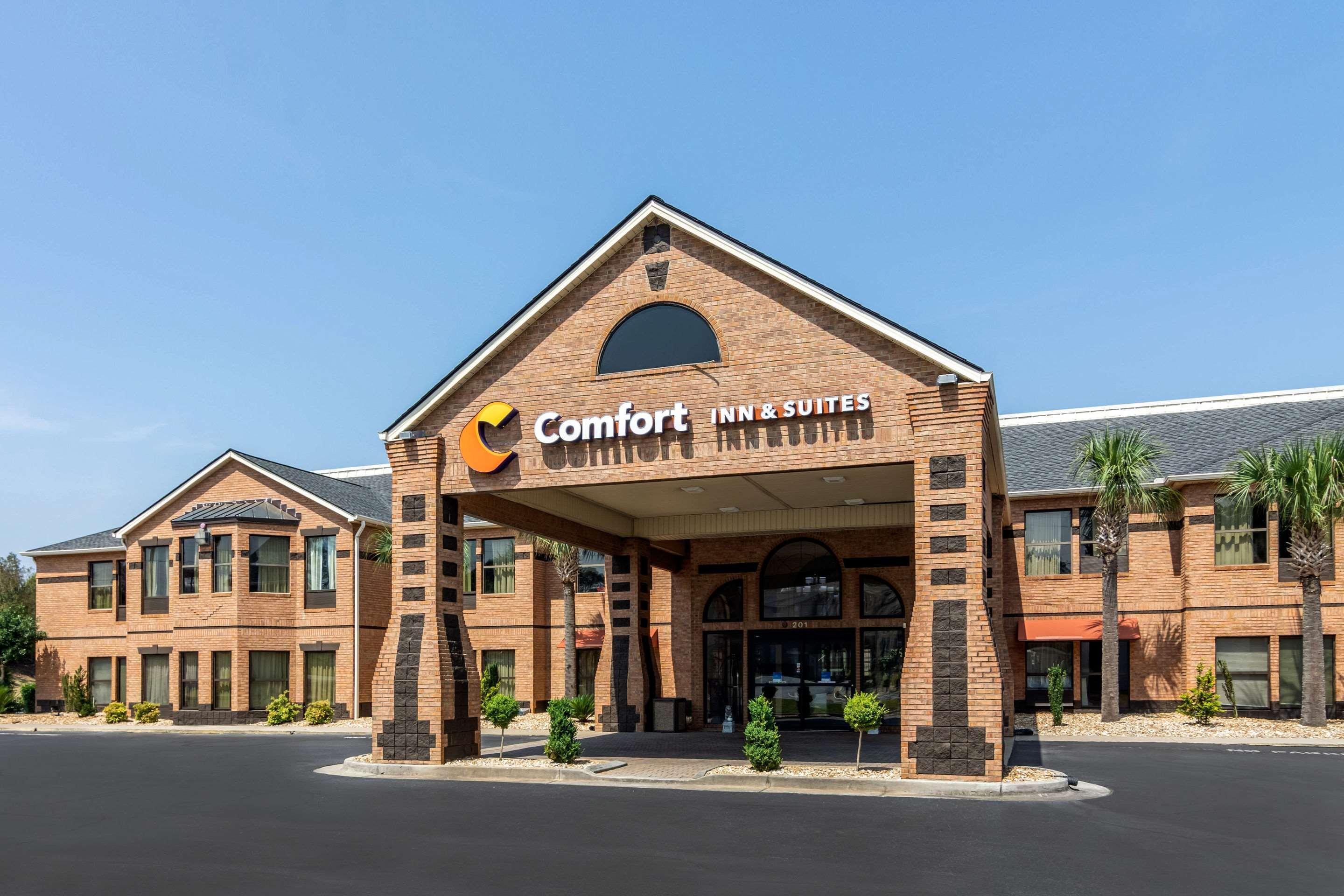 Comfort Inn & Suites Perry National Fairgrounds Area Exterior photo